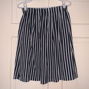 J.Crew pleated skirt WITH POCKETS!!